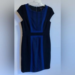 BCBG MAXAZRIA SHORT SLEVEE DRESS. SIZE M
